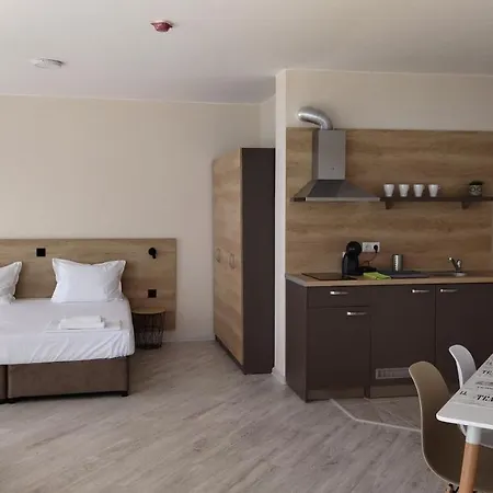 Happy Apartment