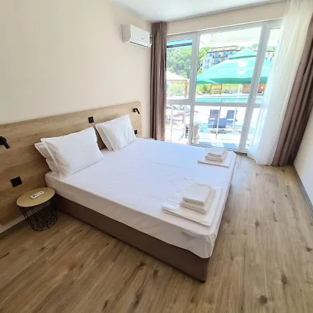 Apartment Happy