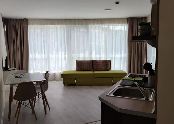 Happy 4* Πριμόρσκο