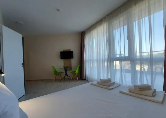 Happy Апартаменты Приморско