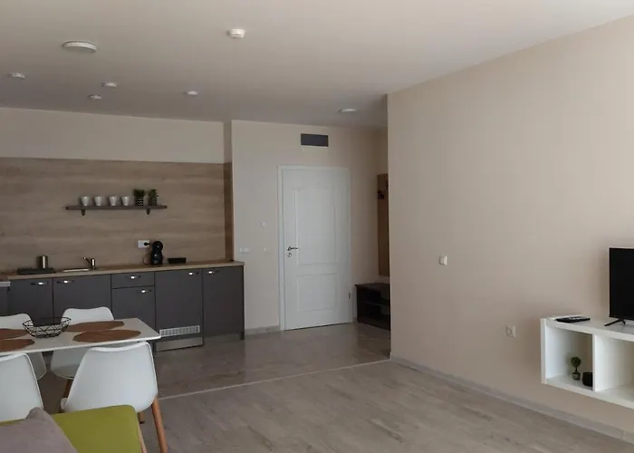 Апартаменты Happy