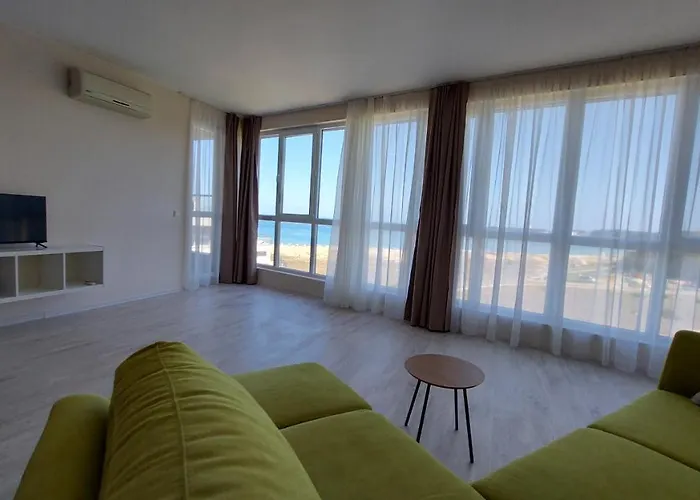 Happy Приморско