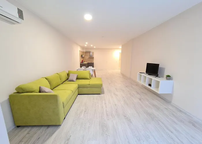 Апартаменты Happy 4*